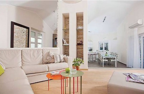 Boljevici House | 4 bedroom accommodation in Krsan