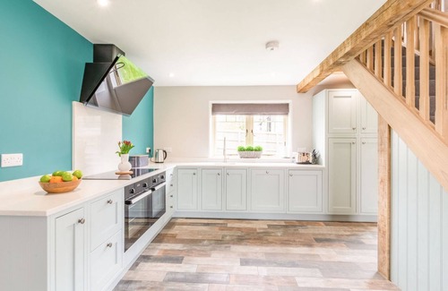 Folkton Cottage | 4 bedroom accommodation in Flixton, near Filey