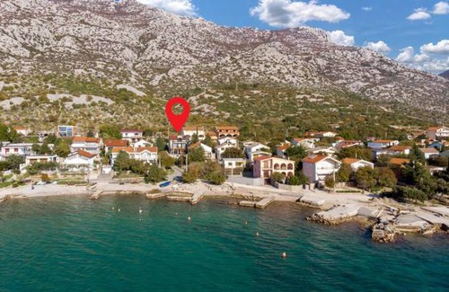 Ribarica House | 4 bedroom accommodation in Cesarica