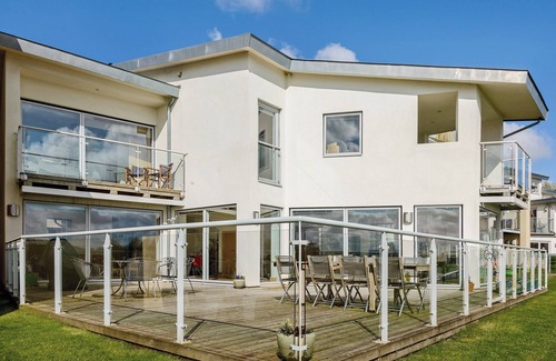 Cirencester Cottage | 4 bedroom accommodation in Somerford Keynes, near Cirencester
