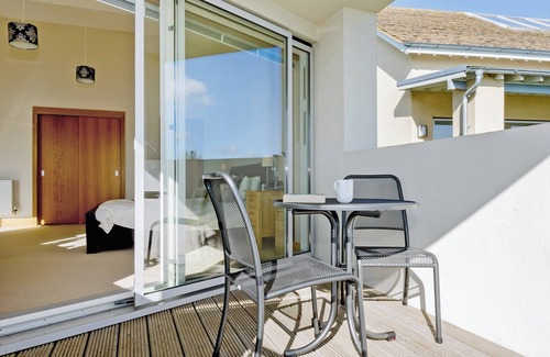 Cirencester Cottage | 4 bedroom accommodation in Somerford Keynes, near Cirencester