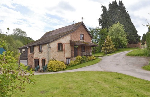 Aston Ingham Cottage | 4 bedroom accommodation in Lea, near Ross-on-Wye