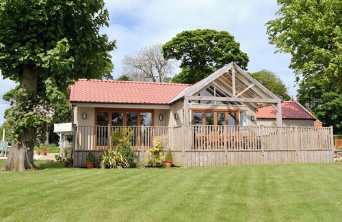 Cayton Cottage | 4 bedroom accommodation in Killerby, near Scarborough