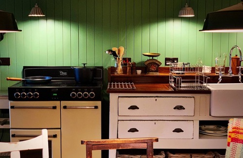 Cardross Cottage | 4 bedroom accommodation in Cardross, Near Helensburgh