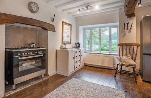 Llandeilo Cottage | 4 bedroom accommodation in Llandeilo