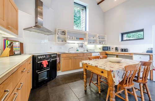 Llangadog Cottage | 4 bedroom accommodation in Gwynfe, Llangadog