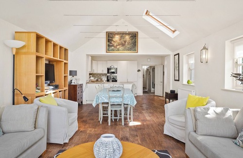 Manorbier Cottage | 4 bedroom accommodation in Manorbier