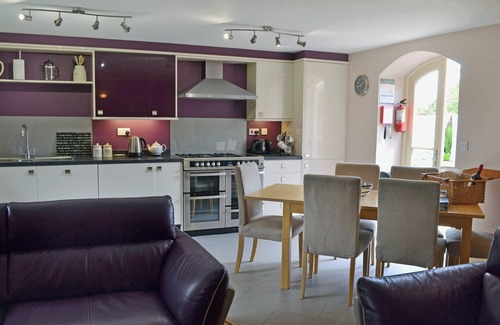 West Heslerton Cottage | 4 bedroom accommodation in Rillington