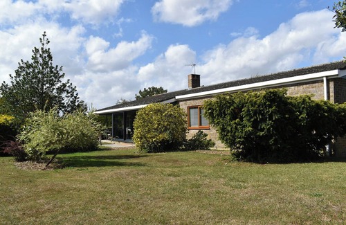 Stowmarket Cottage | 4 bedroom accommodation in Old Newton, near Stowmarket