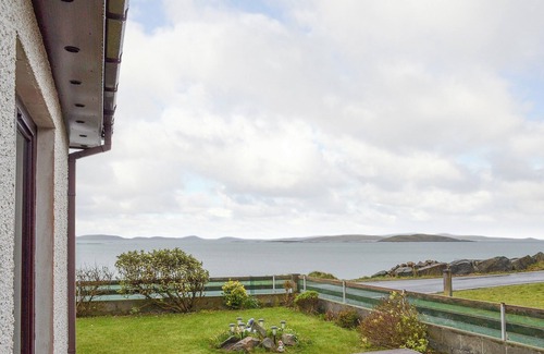 Aisgernis Cottage | 4 bedroom accommodation in East Kilbride, near Lochboisdale, South Uist