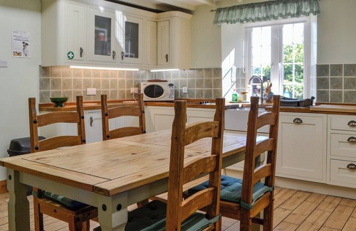 Greenhead Cottage | 4 bedroom accommodation in Lonbyres, near Greenhead