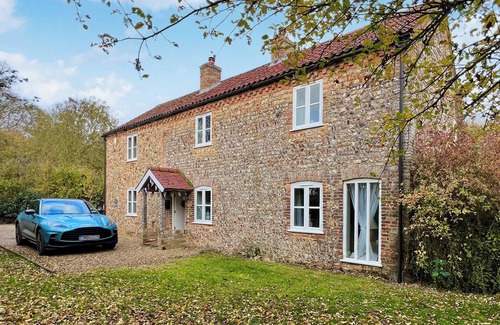 King's Lynn Cottage | 4 bedroom accommodation in Eastmoor