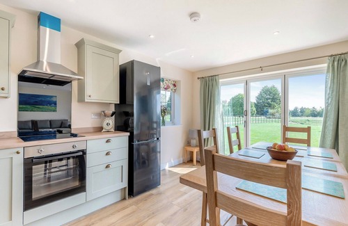 Frampton Cottage | 4 bedroom accommodation in South Kyme, near Boston
