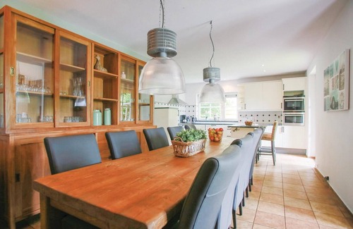 Municipality of Stadskanaal House | 4 bedroom accommodation in Onstwedde