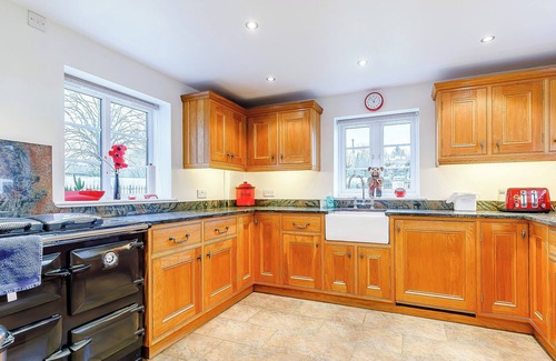 Amerton Cottage | 4 bedroom accommodation in Stowe-by-Chartley, near Stafford