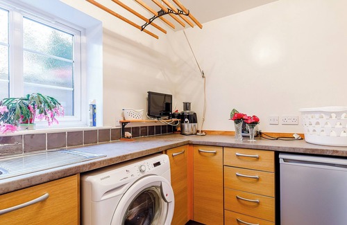 Amerton Cottage | 4 bedroom accommodation in Stowe-by-Chartley, near Stafford