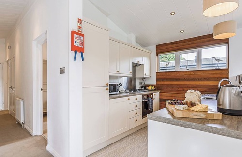 Mullion Ski Chalet | 4 bedroom accommodation in Mullion Cove, Helston