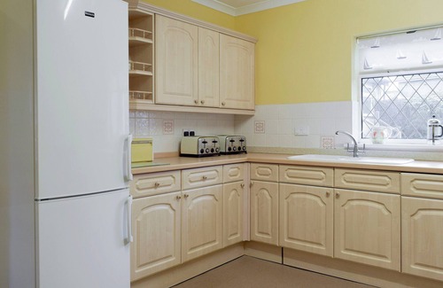 Kilgetty Cottage | 4 bedroom accommodation in Kilgetty, Dyfed