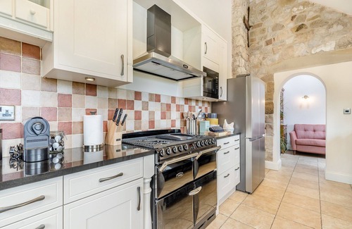 Hopton Cottage | 4 bedroom accommodation in Hopton, near Wirksworth