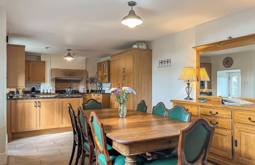 Matlock Cottage | 4 bedroom accommodation in Bolehill, Matlock