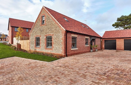 Mundesley Cottage | 4 bedroom accommodation in Mundesley, near North Walsham