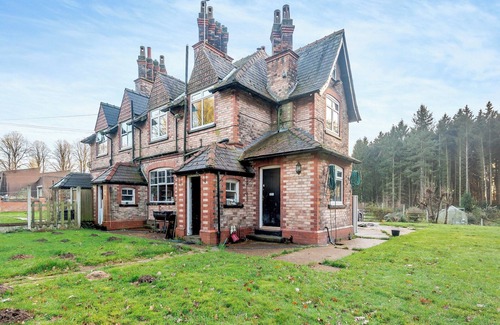 Clumber Park Cottage | 4 bedroom accommodation in Retford