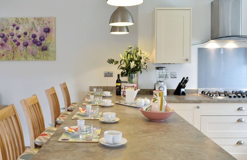 Sandown Cottage | 4 bedroom accommodation in Newchurch, near Sandown