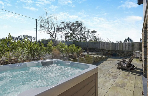 Pendoggett Cottage | 4 bedroom accommodation in Pendoggett, near Port Isaac