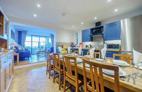 Borth Cottage | 4 bedroom accommodation in Borth, near Aberystwyth