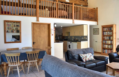 Compton Cottage | 4 bedroom accommodation in Compton, near Chichester