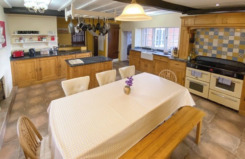 Hethel Cottage | 4 bedroom accommodation in East Harling, near Thetford