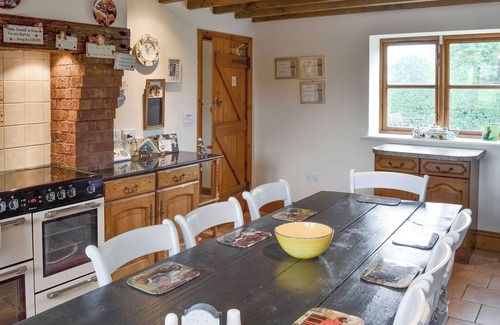 Balterley Cottage | 4 bedroom accommodation in Betley, near Nantwich