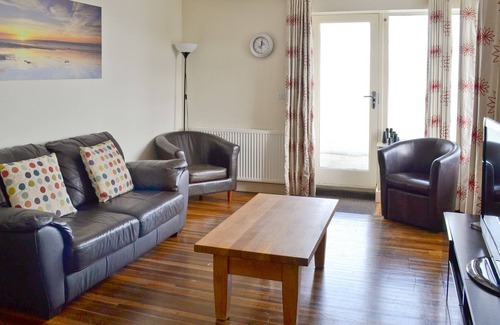 Filey Cottage | 4 bedroom accommodation in Flat Cliffs, near Primrose Valley