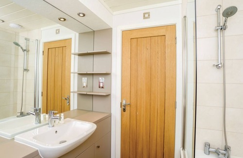 Ryde Cabin | 4 bedroom accommodation in Wootton, Nr Cowes