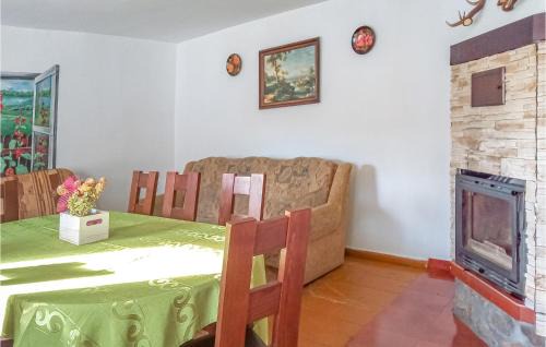 gmina Nowogrodek Pomorski House | 4 Bedroom Amazing Home In Parzensko