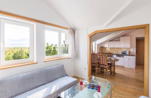 Trilj Apartment | 4 bedroom amazing apartment in Ugljane