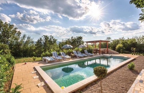 Trilj Apartment | 4 bedroom amazing apartment in Ugljane