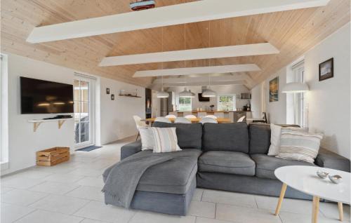 Houvig Strand House | 4 Bedroom Amazing Home In Ringkøbing