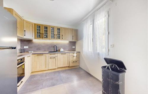Marsaneix House | 4 Bedroom Amazing Home In Sanilhac