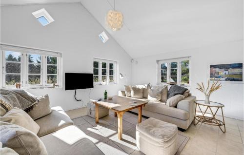 Øby House | 4 Bedroom Amazing Home In Ulfborg