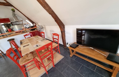 Trosly-Breuil Apartment | 4-bedroom apartment with balcony