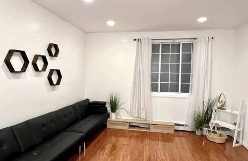 South Side Apartment | 4-bedroom apartment