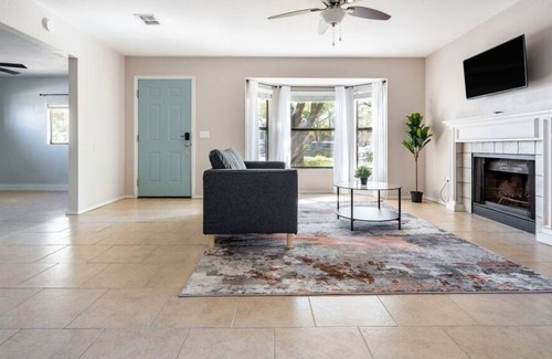 Rosewood Apartment | 4 Bedroom Apartment 546131 by Houzlet