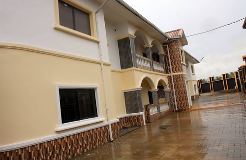 Owo Apartment | 4 bedroom Apartment with 24hrs power supply, in the heart of Owo, Ondo state