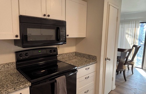 South Arlington House | 4-Bedroom Arlington Stay – Newbury Area