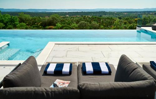 Skradin House | 4 Bedroom Awesome Home In Dubravice