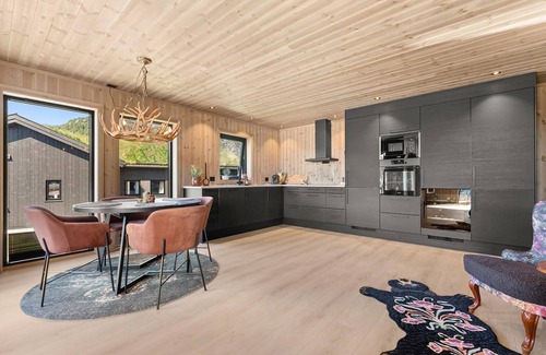 Ljosland House | 4 bedroom awesome home in åseral