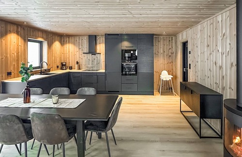 Ljosland House | 4 bedroom awesome home in åseral