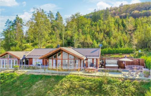 Farsund House | 4 Bedroom Awesome Home In Farsund