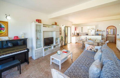 Caronia House | 4 bedroom awesome home in Caronia